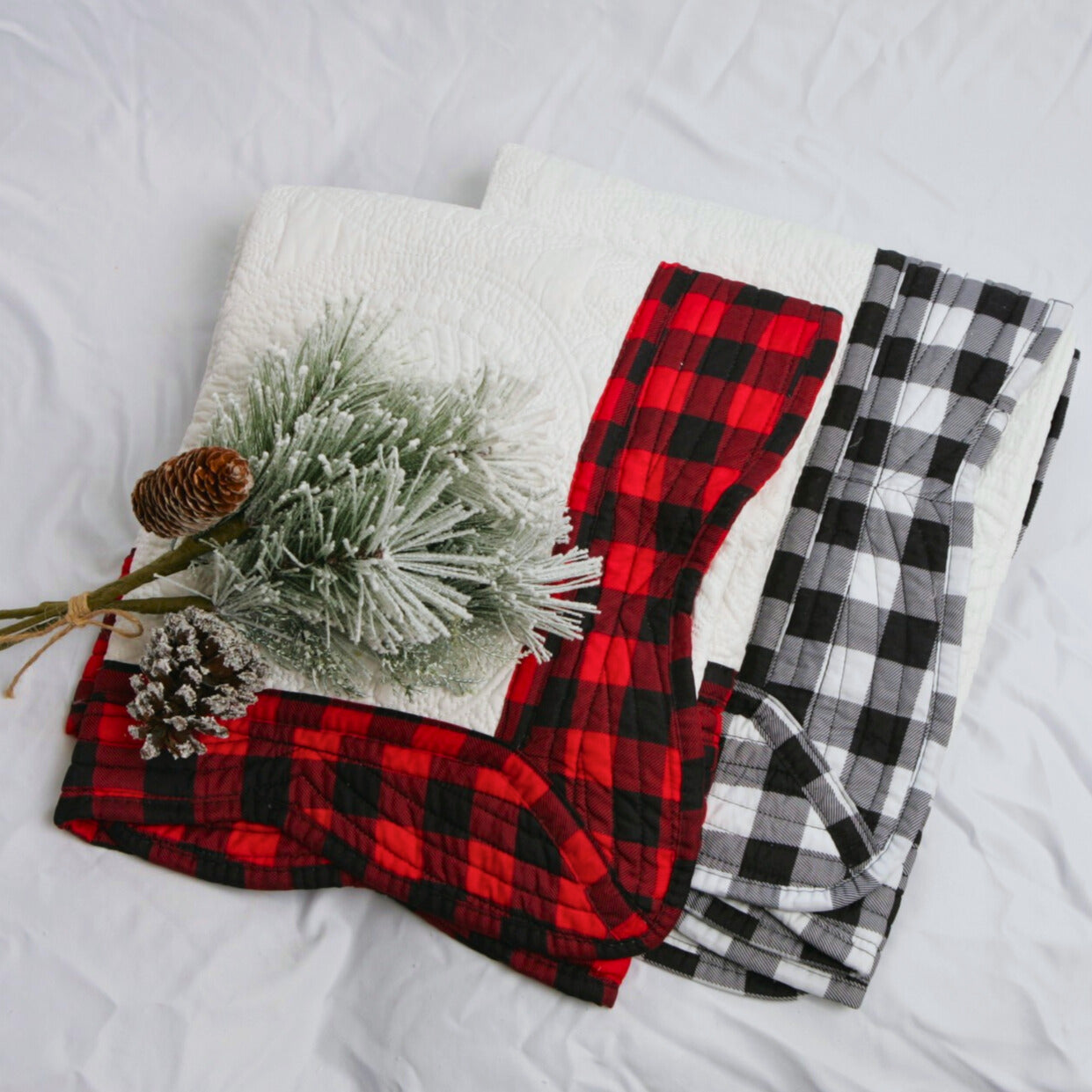 Black & White Buffalo Plaid Quilt