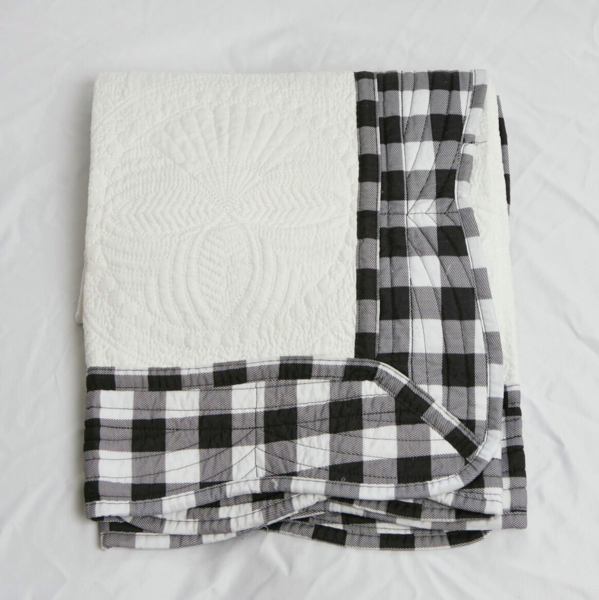 Black & White Buffalo Plaid Quilt